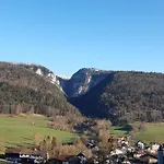 Tiny De L'aigle Appartamento Villeret