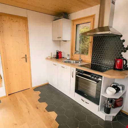 Tiny De L'aigle Apartment Villeret