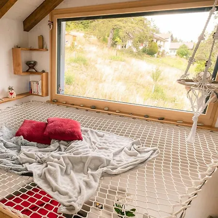 Tiny De L'aigle Apartment Villeret